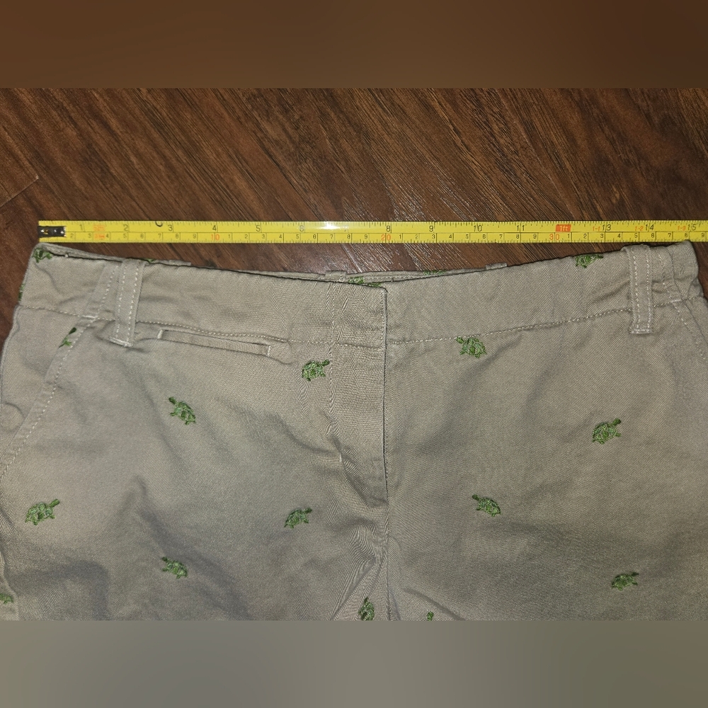 J. Crew Khaki Chino Shorts Beachy Turtle Embroidered Size 4 - Picture 6 of 9